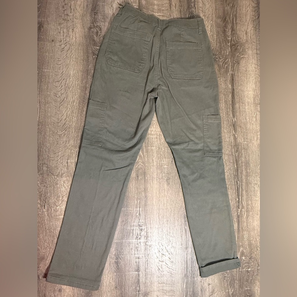 REgeneration by Celebrity Pink High Rise Skinny Cargo Pants Olive Green NWT